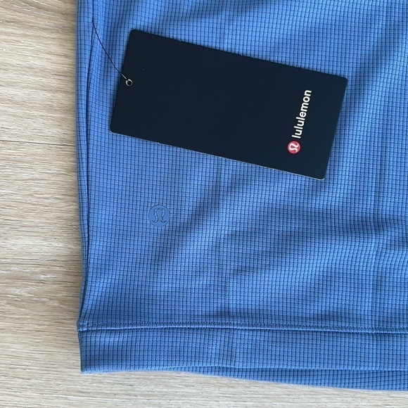 Lululemon Textured Mesh Short-Sleeve Polo Shirt - Picture 8 of 9